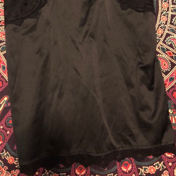 LBD - Picture 5 of 5